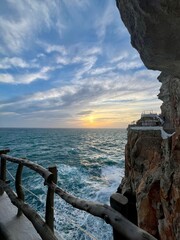 Fototapeta premium ATARDECER CON NUBES