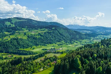 Foto op Canvas Ausblick auf Oberstaufen im deutsch-österreichischen Naturpark Nagelfluhkette im Oberallgäu © ARochau