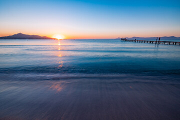 Naklejka premium sunset over the sea