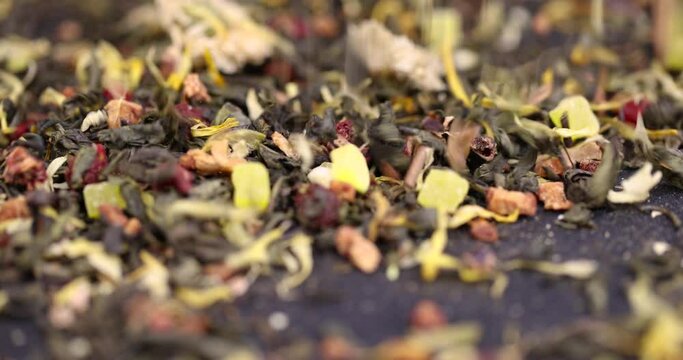 dry green tea with calendula flowers, goji berries, apple slices, high-quality green tea with additives for taste and smell