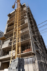 un immeuble en construction dans le quartier des Mamelles &agrave; Dakar au S&eacute;n&eacute;gal en Afrique de l'Ouest