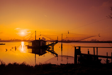 Pialassa Piomboni: Fishing hut in the sunset