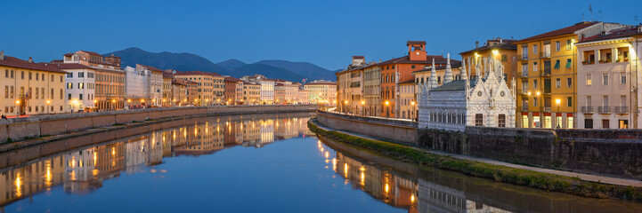 Cityscape of Pisa  with the river Arno and the Church Santa Maria della Spina - Italy - obrazy, fototapety, plakaty