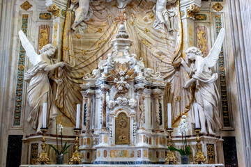 Cattedrale di Santa Maria Assunta or Duomo di Spoleto, Saint MaryÕs Assumption cathedral, Spoleto, Italy. Baroque altarpiece - obrazy, fototapety, plakaty