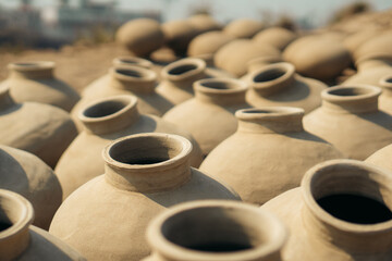 clay pots in the market