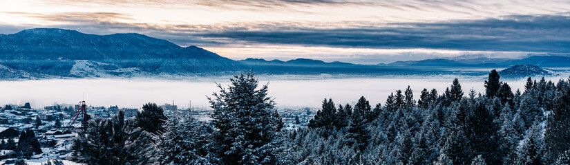 Panoramic cold and foggy winter morning in Butte, America