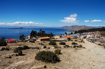 Obraz premium Urbanized region on the south side of Ilha do Sol on a sunny day