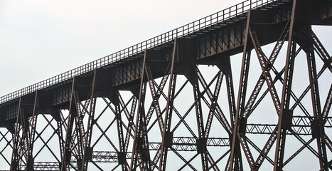 moodna viaduct in cornwall new york (steel metal elevated train tracks over valley creek) railroad metro bridge trestle north Schunemunk Mountain hudson valley crossing beams high up - obrazy, fototapety, plakaty