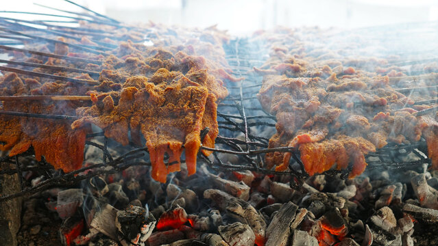 Nigerian Street Food: Suya 