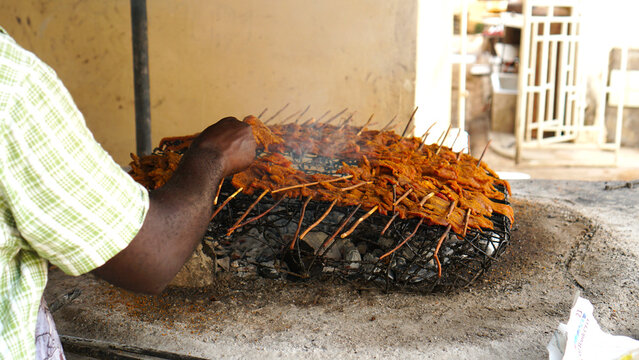 Nigerian Street Food: Suya 