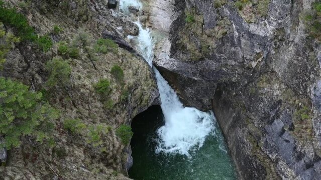 Poellatchlucht