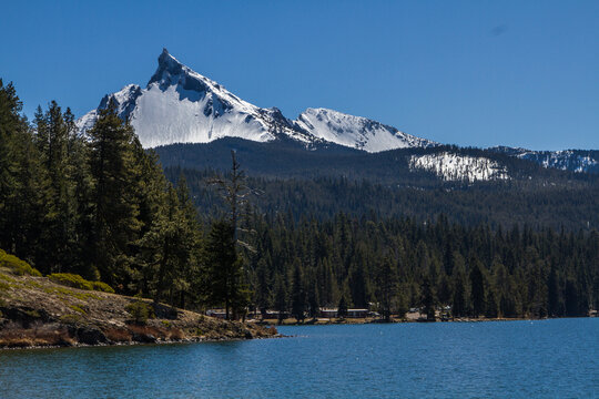 Mount Thielsen Diamond Lake Oregon