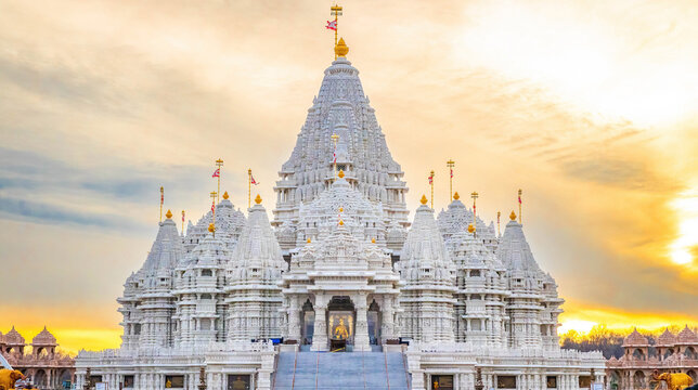 Scenic view of Akshardham Mahamandir temple at BAPS Swaminarayan Akshardham