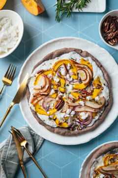 Healthy Flammkuchen Pizza with dairy free cheese, pears and pump