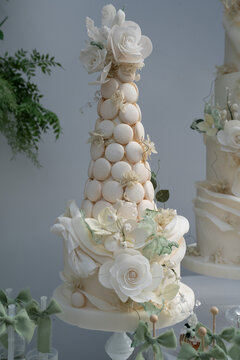Desserts and cakes for weddings