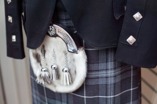 Scottish national clothes