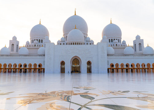 Sheikh Zayed Grand Mosque, Abu Dhabi, United Arab Emirates