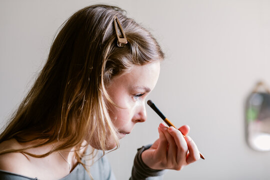 HS Senior at home Lifestyle