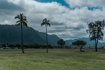 Waimānalo Beach Park , the longest stretch of sandy shoreline on Oʻahu Hawaii. Koʻolau Range is...