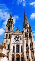 Fototapeta na wymiar Cathédrale catholique Notre-Dame de Chartres en Eure-et-Loir France Europe