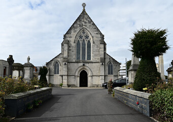 Fototapeta na wymiar Three Century old church and cemetery in Ireland. 