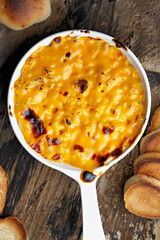 Cheesy Delight: Captivating 4K Ultra HD Picture of Baked Macaroni with Cheese in Pan