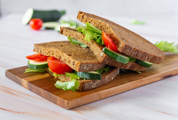 vegan sandwich with wholemeal bread