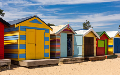 Obraz premium Beautiful bathing houses on white sandy beach at Brighton in Melbourne, Australia.