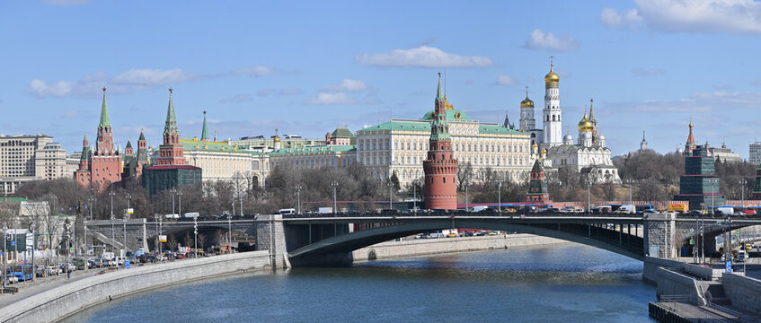 Spring panorama of the Moscow Kremlin.