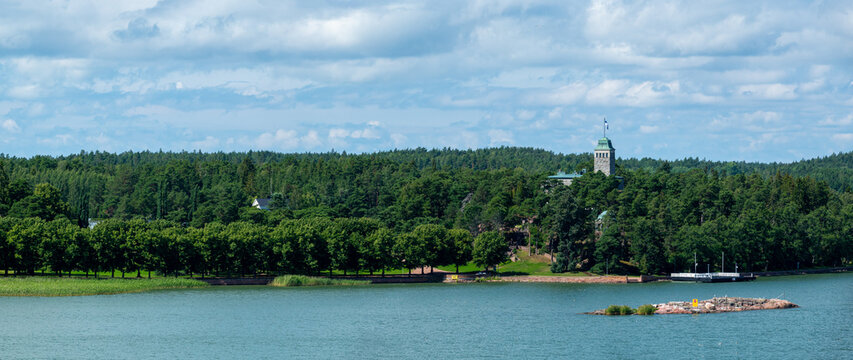 Kultaranta is the summer residence of Finnish presidents. Kultaranta and its garden are one of the most visited sights in Naantali.