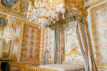 中世の豪華絢爛なベッドルーム