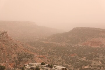 Obraz premium Panaramic View of the Palo Duro Canyon During a Dust Storm