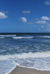 El agua,el mar como elemento comunicante en nuestro ambiente.
