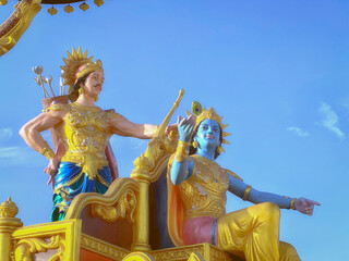 krishna and arjun sculpture