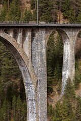 Detail views of Wiesen Viaduct