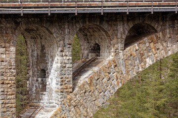 Detail views of Wiesen Viaduct