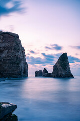 大波月海岸ロウソク岩の朝焼け　千葉県夷隅郡御宿町