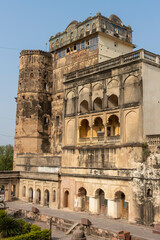 Fototapeta premium Exterior of the Jahangir Mahal, Orchha Fort, Orchha, Niwara, Madhya Pradesh, India, Asia