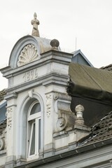 details of a 120 year old residential building in the city