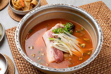 Korean food, ripened kimchi, kimchi, braised spicy chicken, spicy, Andong, steamed chicken, egg roll, side dish, pumpkin, fish cake, bean sprouts, seafood, shrimp