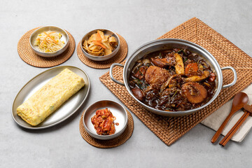 Korean food, ripened kimchi, kimchi, braised spicy chicken, spicy, Andong, steamed chicken, egg roll, side dish, pumpkin, fish cake, bean sprouts, seafood, shrimp