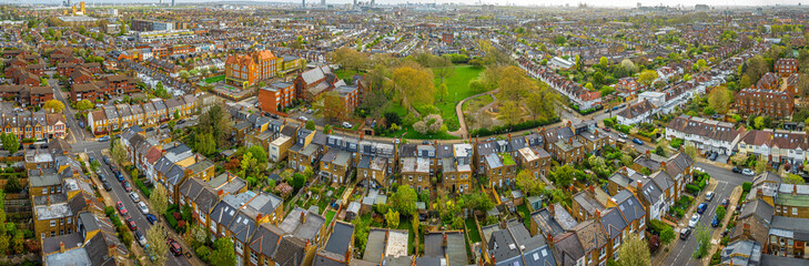 Obraz premium Aerial view of houses in Chiswick, a leafy London suburb with a village feel