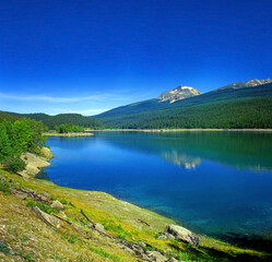 Medicine Lake, Jasper National Park of Canada, Alberta - UNESCO World Heritage Site