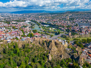 Obraz premium Narikala fortress overlooking downtown Tbilisi in Georgia