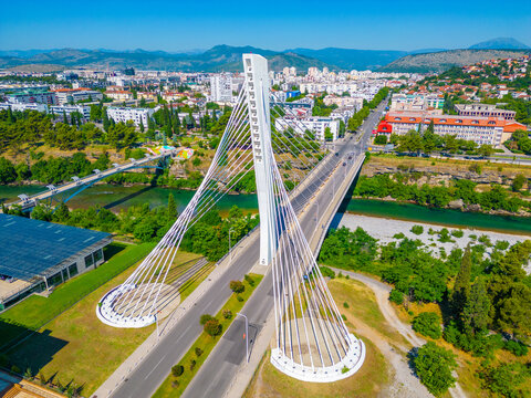 Fototapeta Millenium bridge in capital of Montenegro, Podgorica