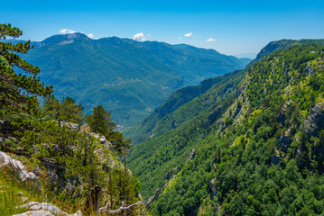 Obraz premium Grlo Sokolovo viewpoint over border between Montenegro and Albania