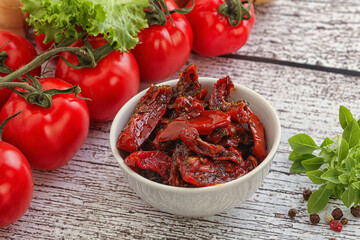 Sun dried tomato with olive oil