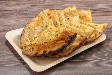 Indian tandoori bread - Garlic naan - 779424037