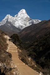 Photo sur Plexiglas Ama Dablam Dramatic view of the Ama Dablam peak near Namche Bazaar in the Himalaya in Nepal in winter