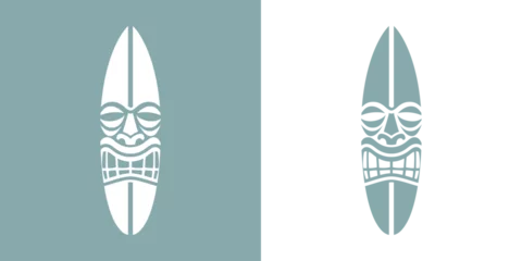 Fototapeten Logo club de surf en Hawái. Silueta de máscara tiki en tabla de surf © teracreonte